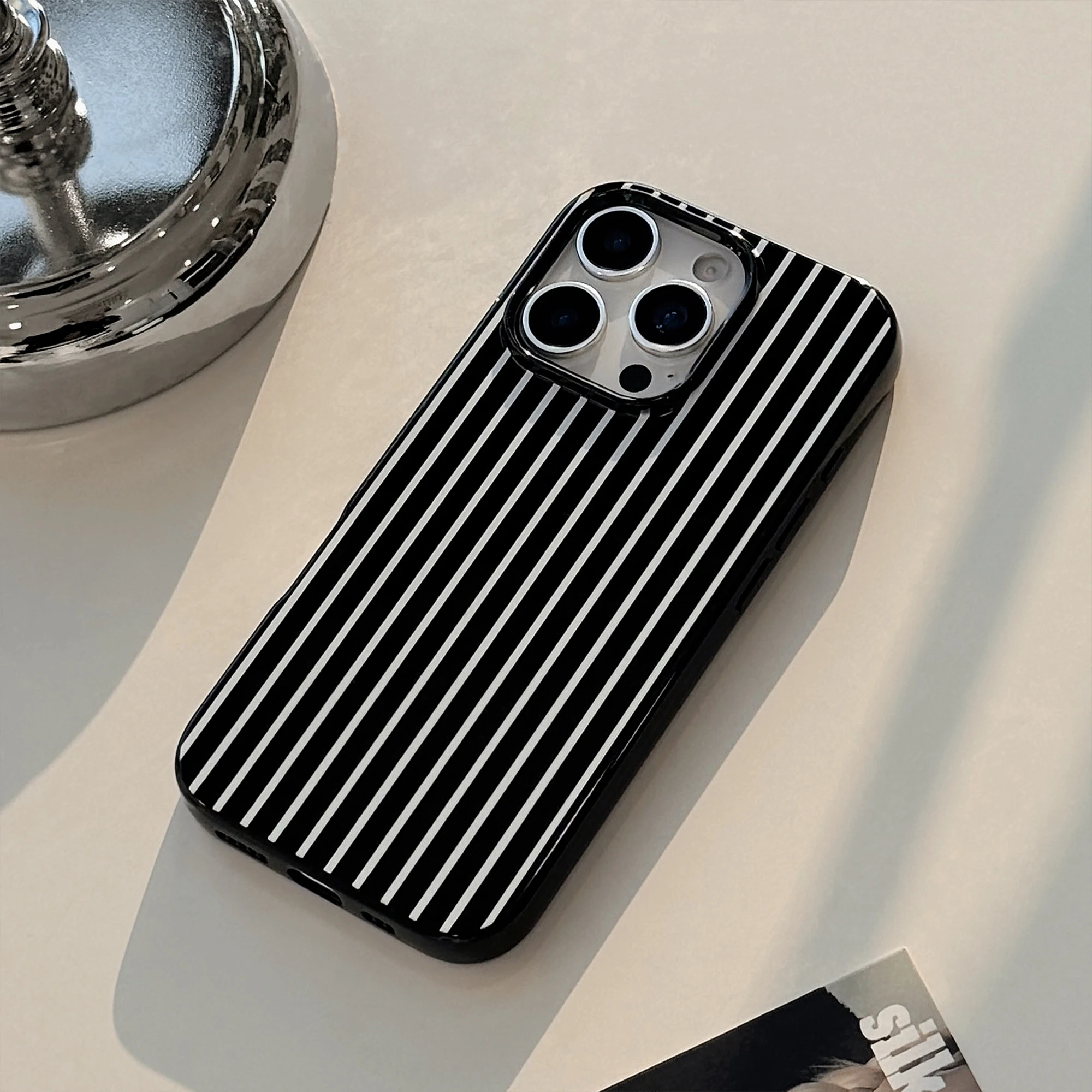 Retro Black White Lines With Z - Phone Cases Y2K incelemesi ve fiyatı