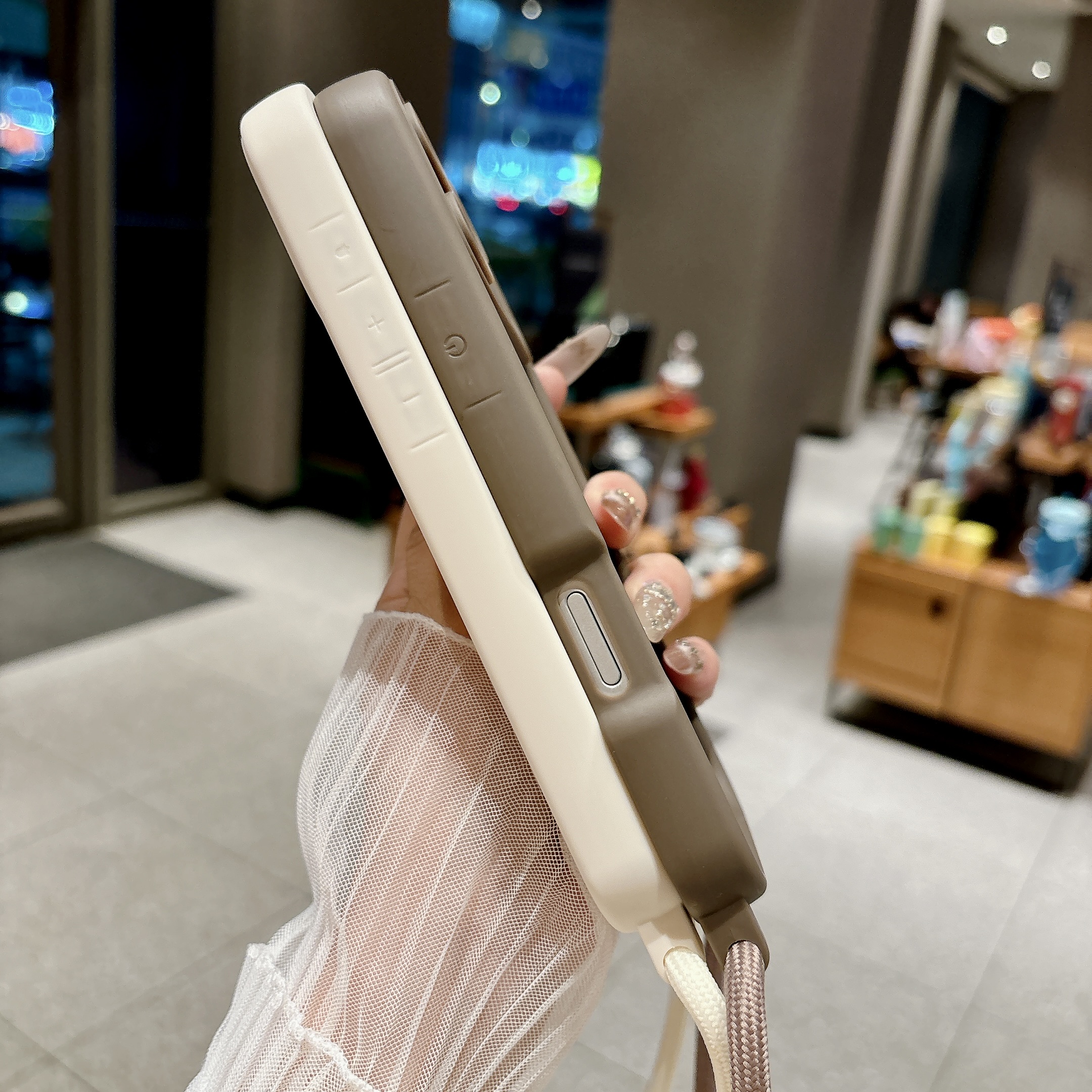 Phone Case For iPhone 17 16 15 - Phone Cases With Straps incelemesi ve fiyatı